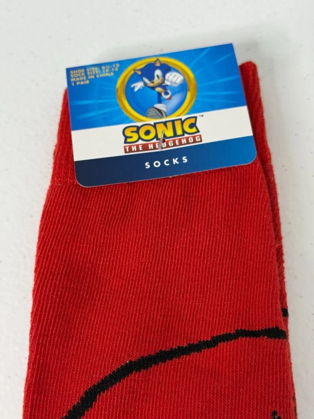 Sonic the Hedgehog Knuckles Red Crew Socks 9-11 New